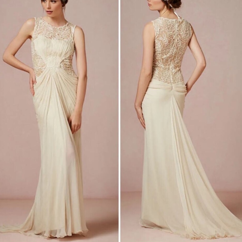 Elegant Cream Lace Mini Dress